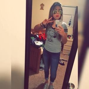 Meet your Posher, Aurora